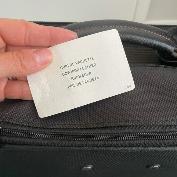 Longchamp Lugagage carry on with wheeels - Picture 3 of 16